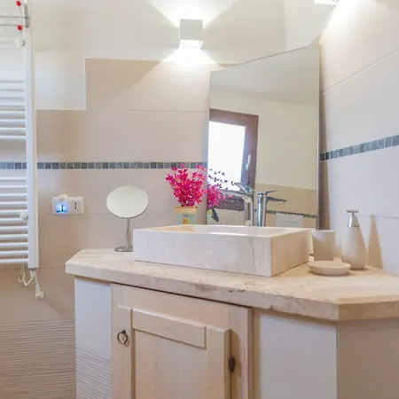 فيلة Filomena - By Searly Agrustos